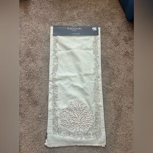 Tahari mint green Table Runner with Silver Embroidery, NWT